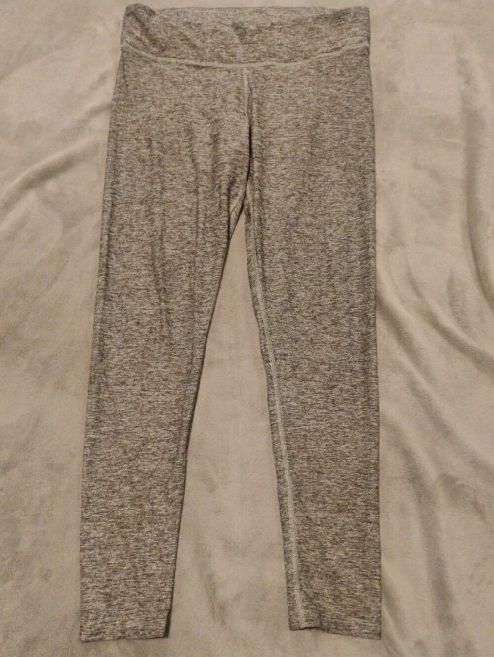 PINK Victoria’s Secret Heather Grey Space Dye Yoga Leggings - M